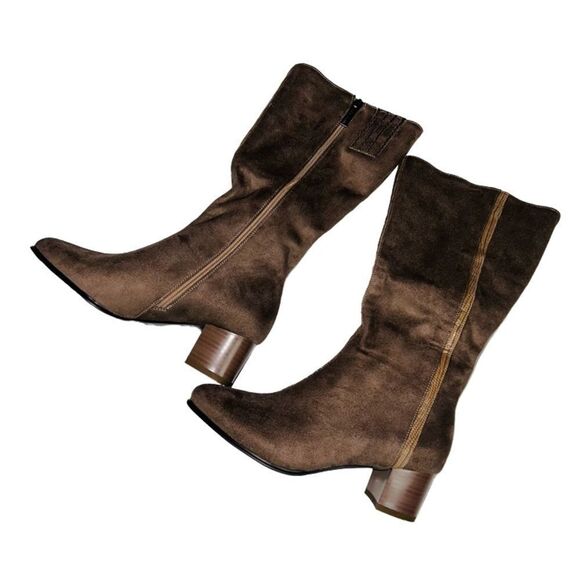 J & Elizabeth Brown Suede Short Heels Boots Size 6 New In Box - Picture 1 of 12